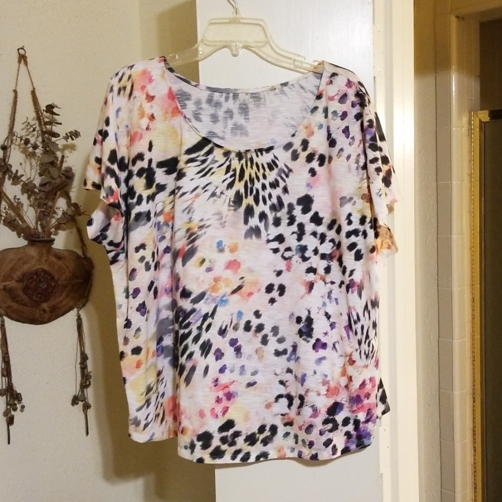 2X Tshirt tie dye with black leopard spots
